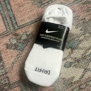 Nike Everyday Plus Cushioned No Show Footie socks - 3-pack